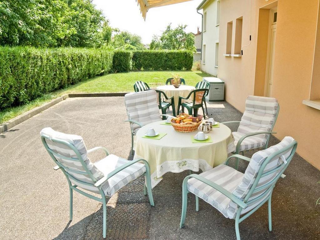 Logis Le Relais De Vacherauville Экстерьер фото